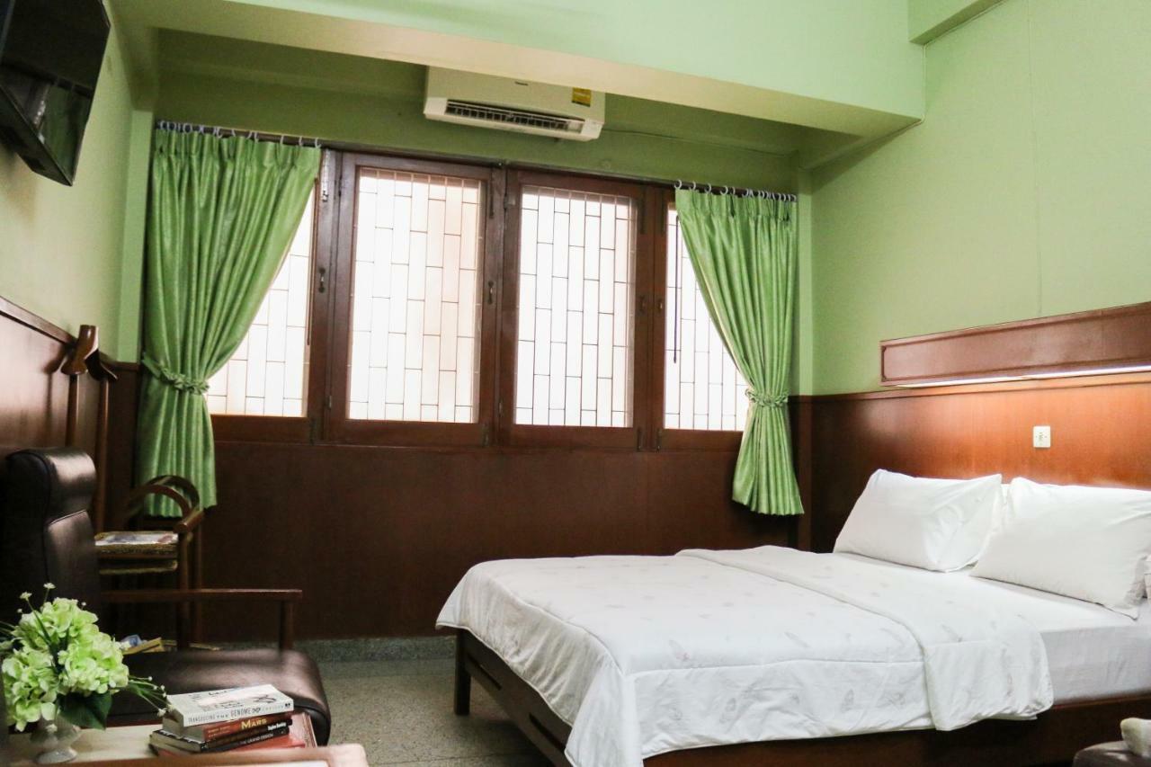 Nakornping Hotel Bangkok Exterior photo