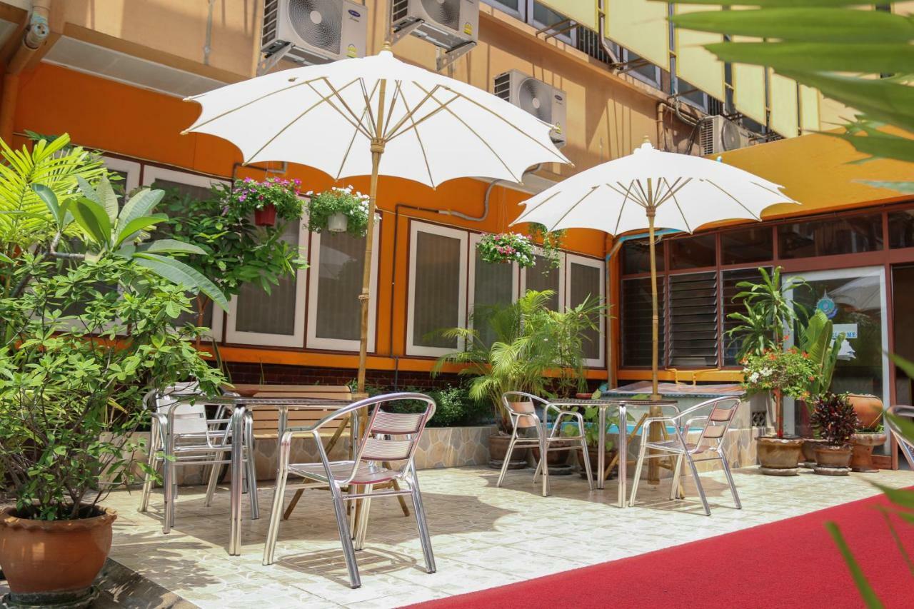 Nakornping Hotel Bangkok Exterior photo