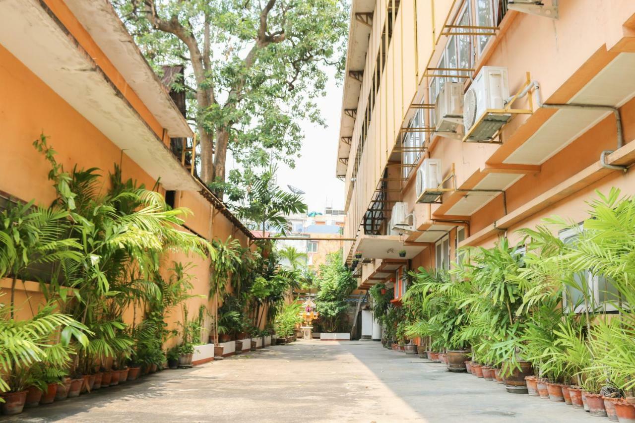 Nakornping Hotel Bangkok Exterior photo